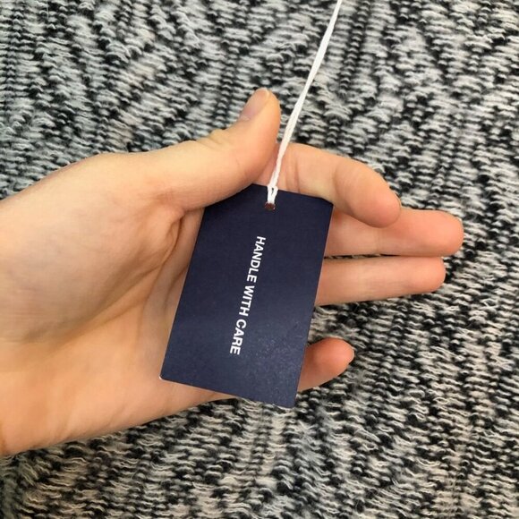 NEW NWT GAP Reverse Jacquard Pullover Sweater Black White Fuzzy Aztec Boho XS - Picture 5 of 7